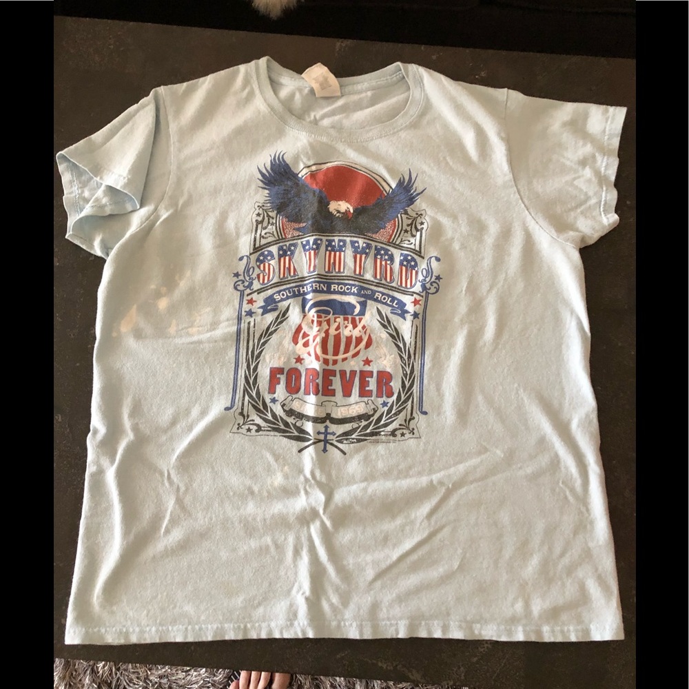 Lynyrd Skynyrd T shirt / this yrs concert !